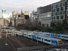 突发！Flinders Station附近轨道遭吸毒者入侵，东南