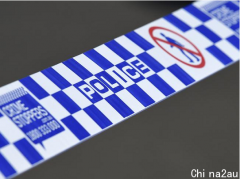 可怕！墨尔本2男子酒吧被捅，1人头部受伤，警方