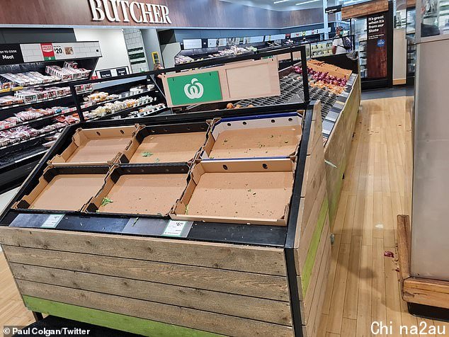 Woolworths shelves have been left bare with the food industry giant blaming staff shortages prompted by Covid-19 close contact and isolation rules