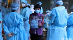 香港疫情失控，3月底单日恐增3万，澳美等8国禁