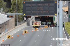 悉尼海港隧道响起火灾警报，部分车道临时关闭