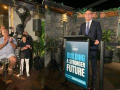 马绍尔说要辞去南澳自由党党首职务