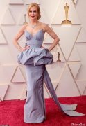 54岁澳洲女星妮可·基德曼穿蓝礼裙太惊艳了！瘦