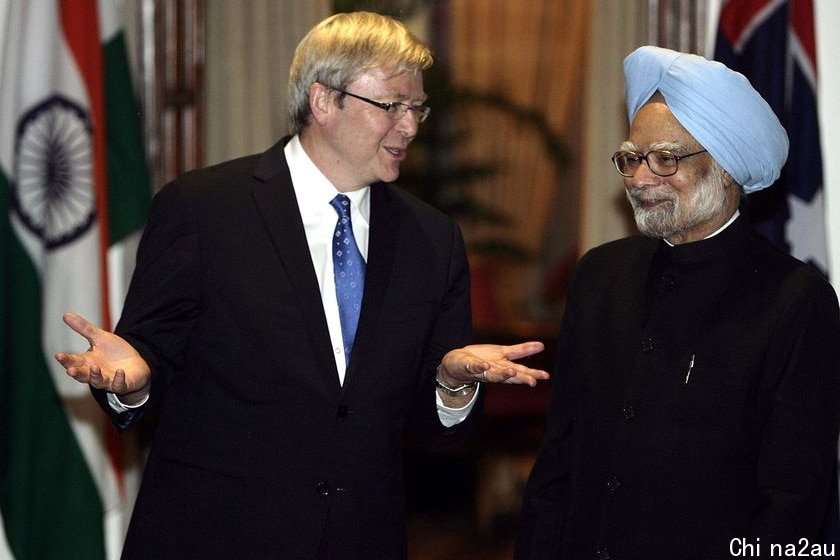 LtoR Prime Minister Kevin Rudd speaks with his Indian counterpart Manmohan Singh