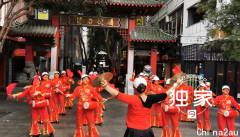 庆建交50周年，澳华人总工会悉尼游行，吁促澳中