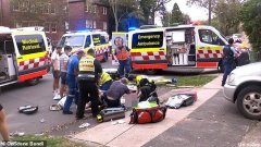 飞来横祸：悉尼八旬老人街头散步时被车撞到，