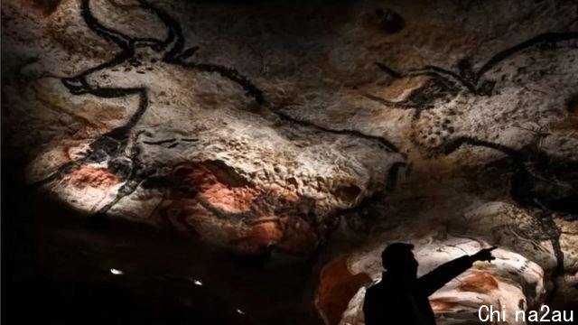 拉斯科洞窟中的壁画在未对公众开放前保存完好。
