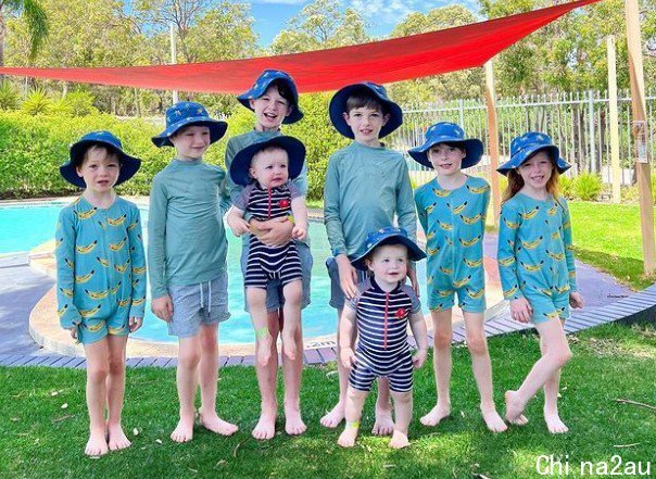 澳洲29岁女子连生10个娃，包括三胞胎和双胞胎：会继续生