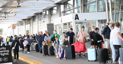 悉尼墨尔本机场混乱继续 澳航高管忙“养生”惹众怒