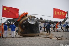 在太空6个月，航天员怎么处理卫生问题？回来身上是不是臭的？