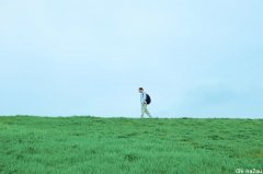 如果你感到迷茫，就去《世界尽头的咖啡馆》看看