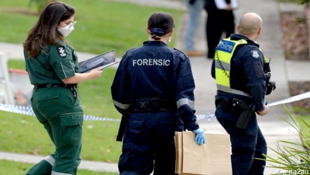 forensic-officers_andrew-henshaw_800x450.jpg,0