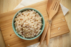 澳洲专家警告: 华人常吃的养生糙米, 长期食用有致癌风险! 超市这些健康食品全上黑名单