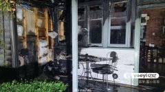 墨尔本19世纪老店失火，消防邻里闪电联动，救下“文物”一命