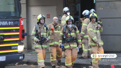 墨尔本CBD一公寓楼着火，30名消防员赶至现场，50名居民紧急疏散