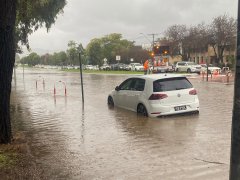 南澳大雨：有人遇险获救，多条道路关闭