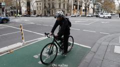 墨尔本自行车道限制车辆通行引民怨，决议暂缓一年！
