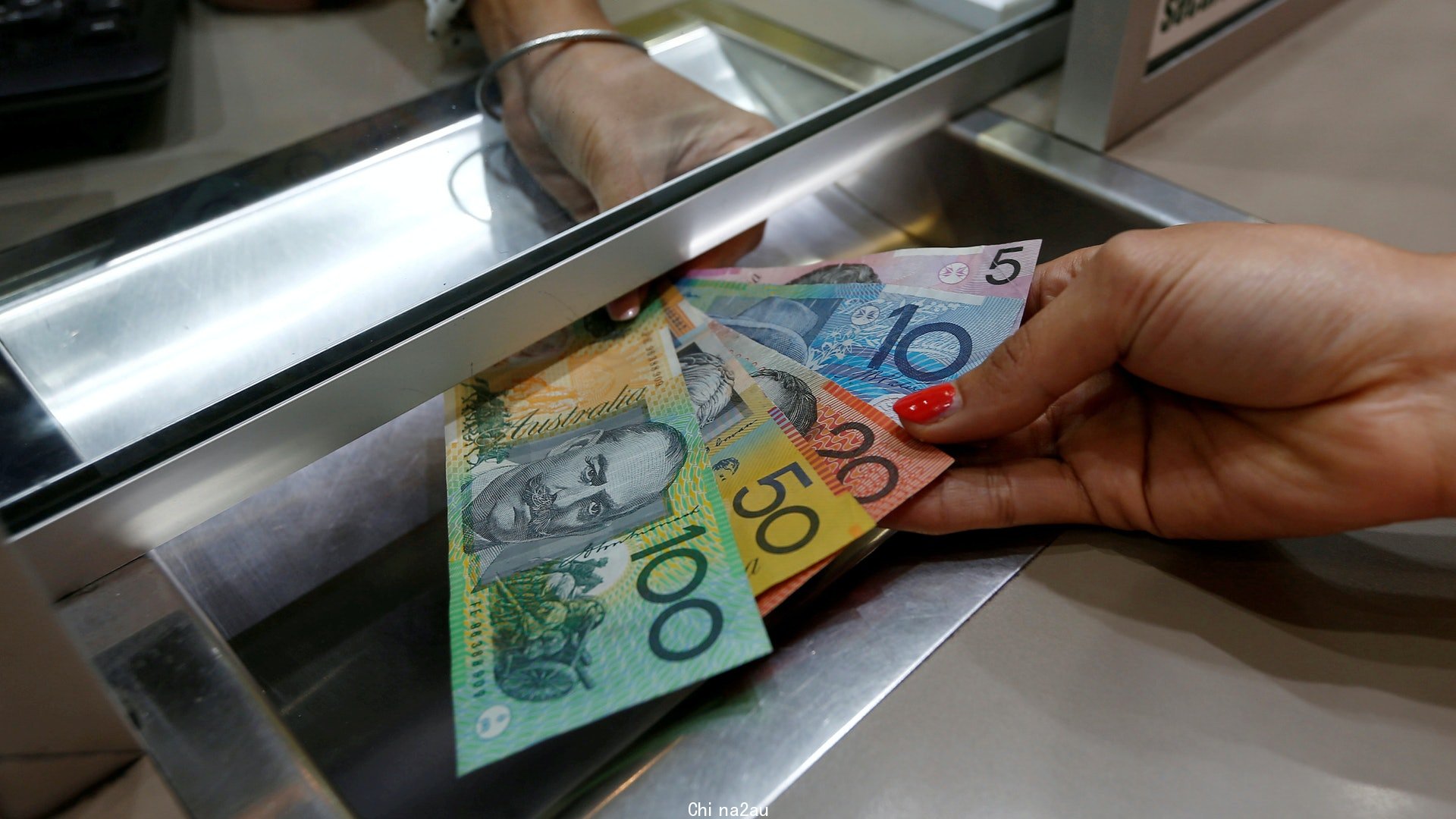 澳洲央行行长洛威：下月考虑加息25或50点子料不会出现经济衰退