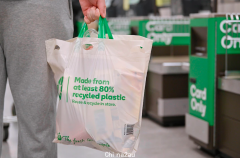 去超市忘带塑料袋怎么可以不付钱？澳洲女子分享歪点子