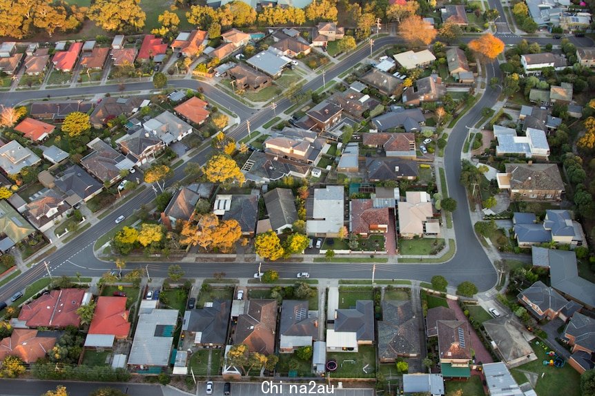 An aerial view of houses in Melbourne.