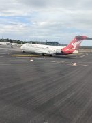 澳航一架飞机卡在 Rockhampton 机场松软地面五天了