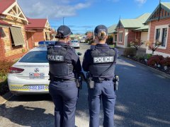 退休村92岁夫妻谋杀/自杀，南澳警方正在调查