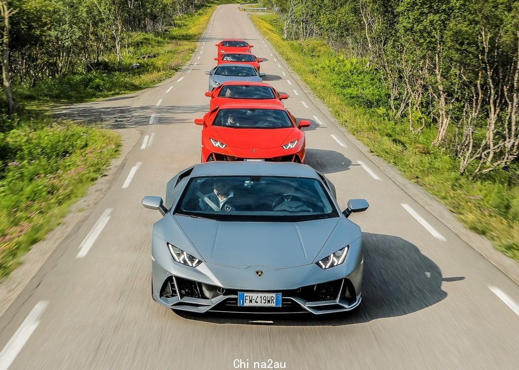 南澳将起草超跑驾照法案，在道路上开超跑须考专业驾照。 图／Lamborghini...