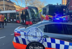 突发！悉尼轻轨与消防车相撞，车头严重受损多人受伤，中央车站周边交通受阻（组图）