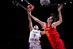 中国女篮悉尼开门红，107:44大胜韩国队63分，姚明到场督战（组图）