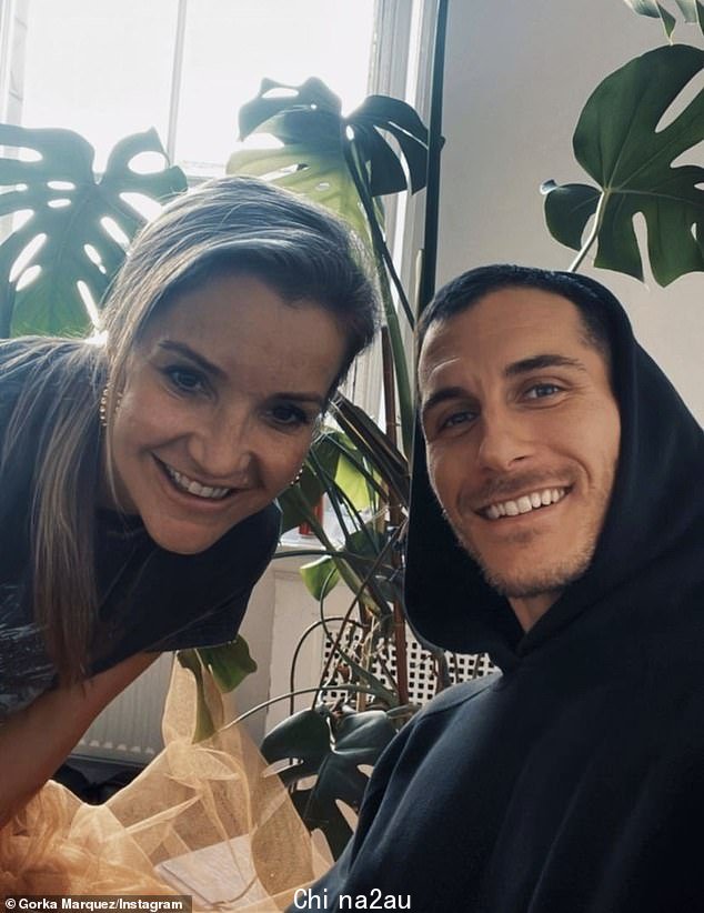 Helen Skelton 透露她的严格舞伴 Gorka Marquez 不小心将自己的照片发给了一个完全陌生的人