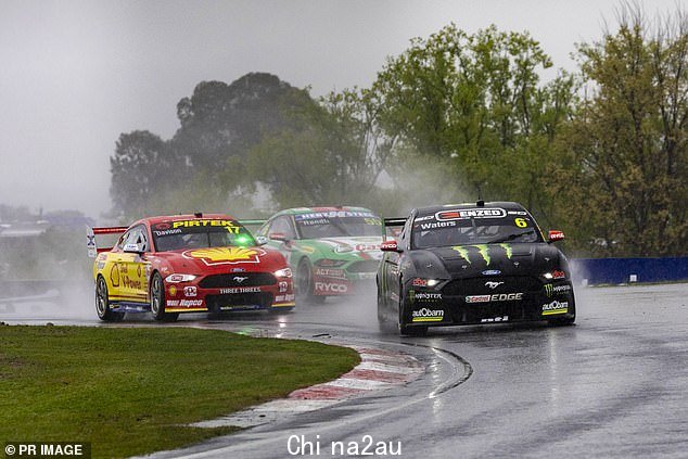 Mount Panorama 的条件会很艰难,因为洪水拒绝放过 Bathurst 1000