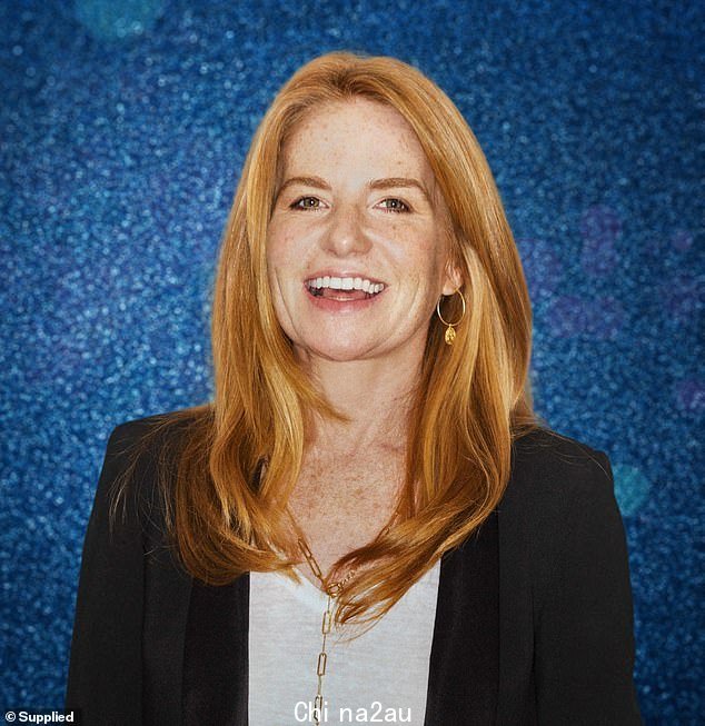 令人兴奋:Patsy Palmer 周一在洛杉矶的家中出现在今早确认她的参与