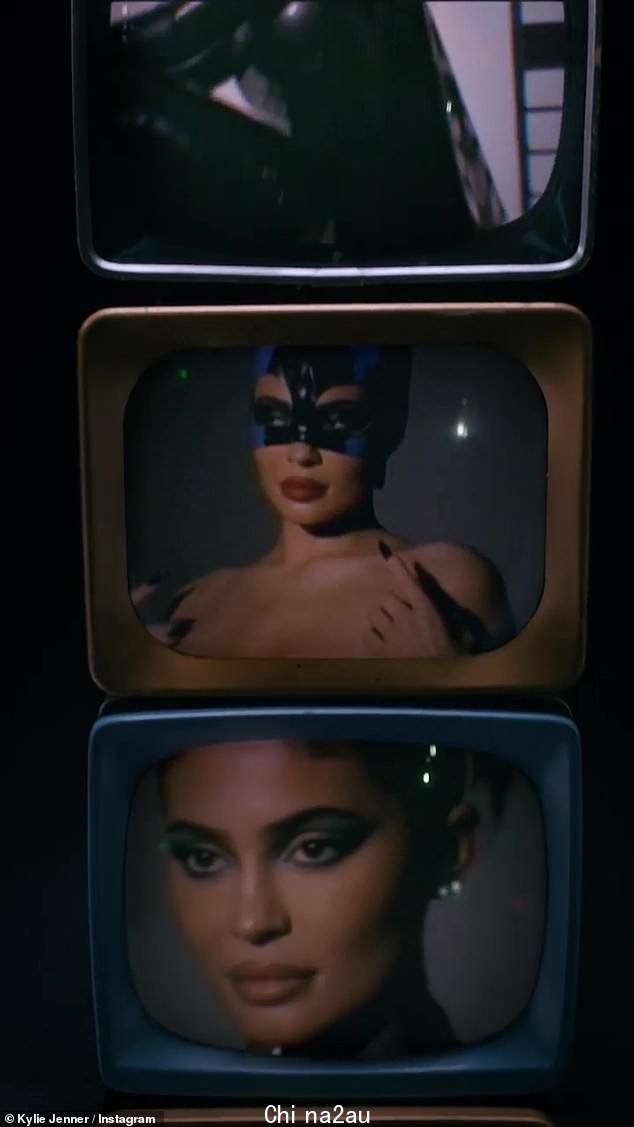 Feline fun: '梦想成真 BATMAN¿¿ x @kyliecosmetics 即将推出 ..' 她在标题中写道