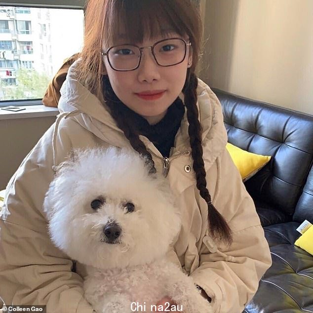Colleen Gao(上)在Burwood Girls High School学习了两年来自她祖母在中国上海的公寓“class=