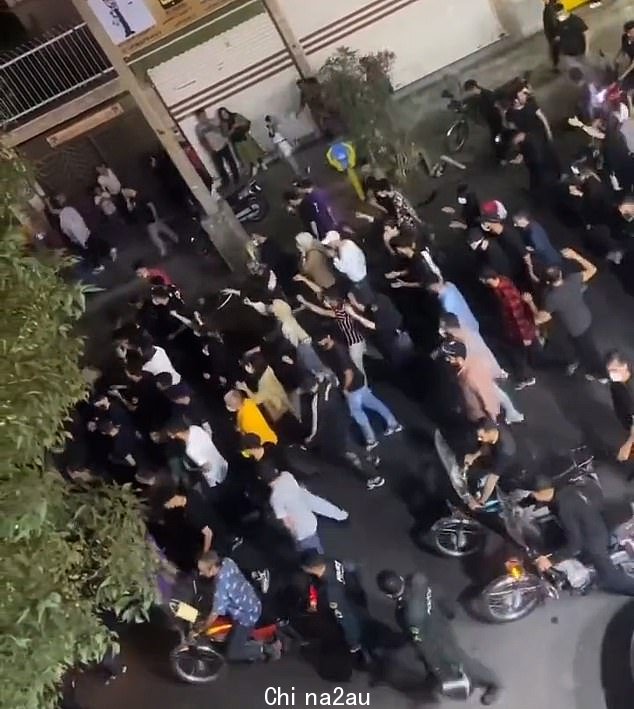周六在首都德黑兰也报道了示威活动(如图)