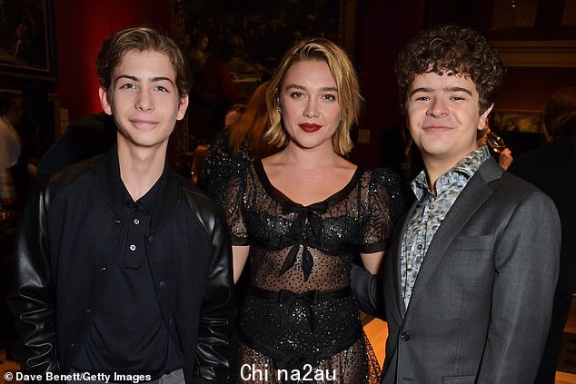 Pals:Jacob Tremblay、Florence 和 Gaten Matarazzo 合影留念(图为 L-R)