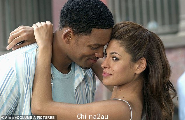 Hay day:这位 48 岁的古巴裔美国女演员最出名的是她与 Will Smith 在 Hitch 中的表演(如图)以及与 Nicholas Cage 在 Ghost Rider 中的表演