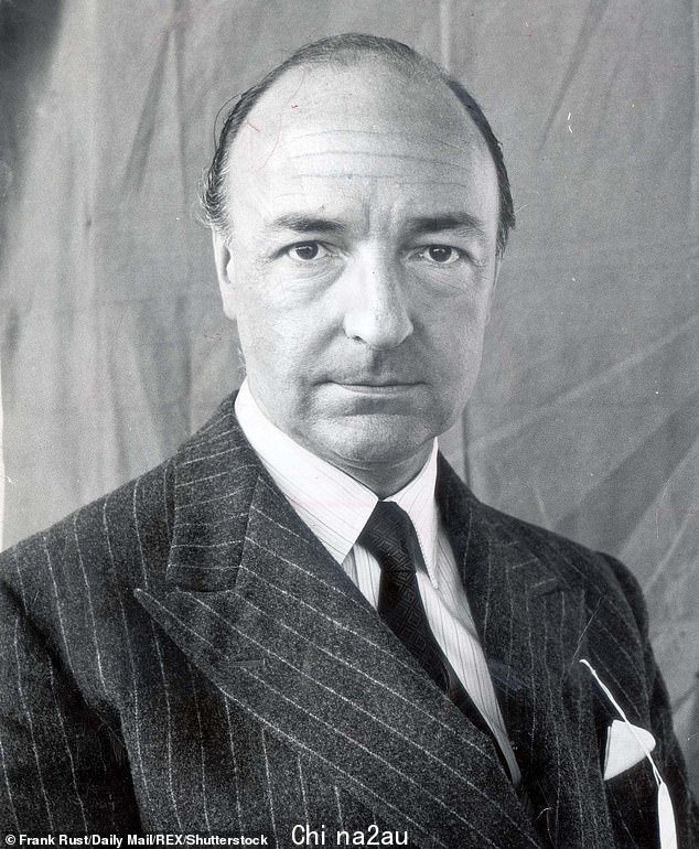 John Profumo(1962 年保守党会议上的照片) ¿根据秘密文件中的声明,在亲密时刻像野鹅一样鸣喇叭
