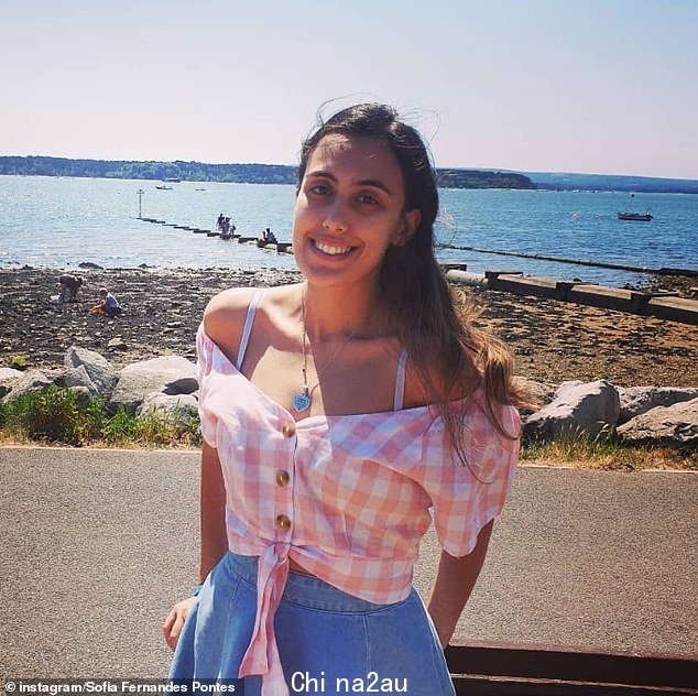 Sofia Fernandes Pontes (如图) 在周五的抗议后也被指控犯有刑事损害罪