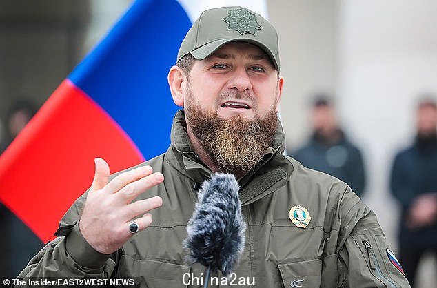 Ramzan Kadyrov,俄罗斯车臣地区坚定亲克里姆林宫的领导人,最近几天要求解雇军事指挥官,他对周一的袭击表示欢迎