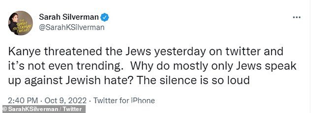  Sarah Silverman 质疑为什么非犹太人没有就这条推文发表意见“class=