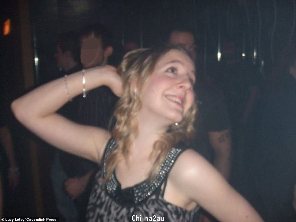 Lucy Letby 被抓到攻击一个婴儿,她后来被孩子的母亲谋杀,法庭今天听到了