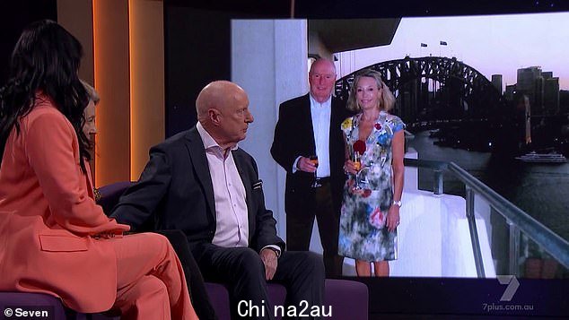 Gilly 说她宁愿躲在聚光灯下,而 Ray 在平日晚上出现在电视屏幕上