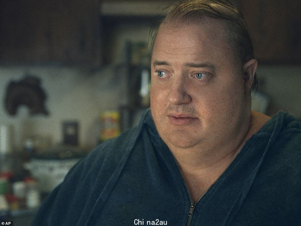 Well-received : The Whale 是一部心理剧,Brendan 经历了身体的转变,并戴上假肢扮演一个“生活在肥胖中”的男人