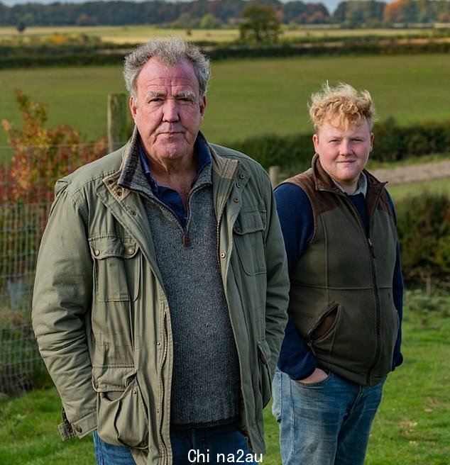 来自 Chipping Norton 的 Kaleb Cooper 出现在 Prime Video 系列 Clarkson's Farm 的所有八集中,跟随 Jeremy Clarkson 试图经营一个农场