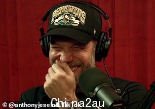 图为:Anthony Jeselnik