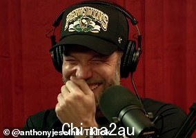 图为:Anthony Jeselnik