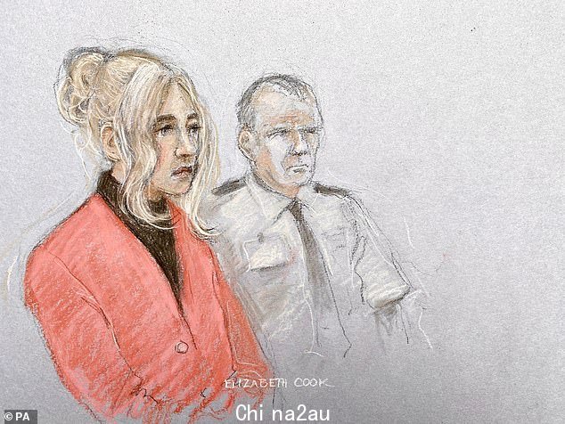 White 目前正在布里斯托尔刑事法庭接受审判,此前他对谋杀不认罪。她承认犯有过失杀人罪,但这一认罪未被接受