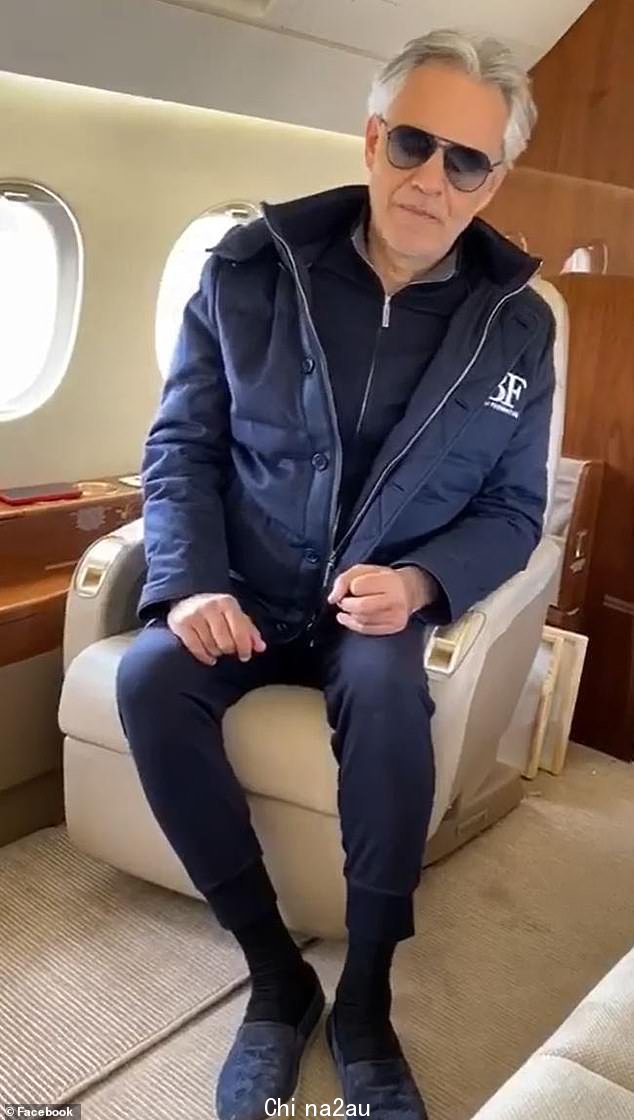 波切利,怕坐飞机,条件是他的飞机是特定年份和型号,不允许乘务员宣布颠簸