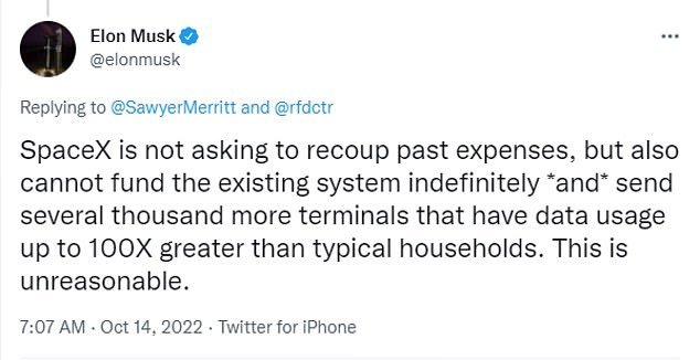 SpaceX 的亿万富翁所有者埃隆·马斯克 (Elon Musk) 表示,该公司不能继续为乌克兰的 Starlink 终端支付费用,这些终端已被证明在对俄罗斯的战争中至关重要